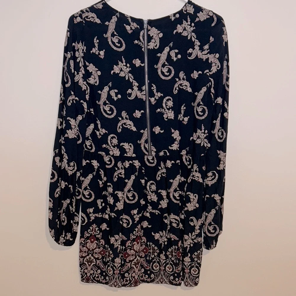 Abercrombie and Fitch Paisley Keyhole Neck Long Sleeve Mini Dress - Picture 8 of 8